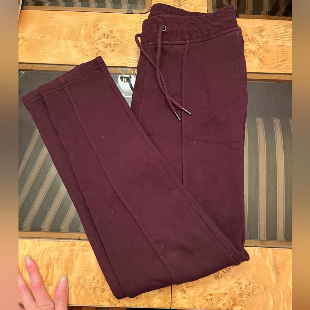 Brand new never worn express extra small men’s sweatpants burgundy